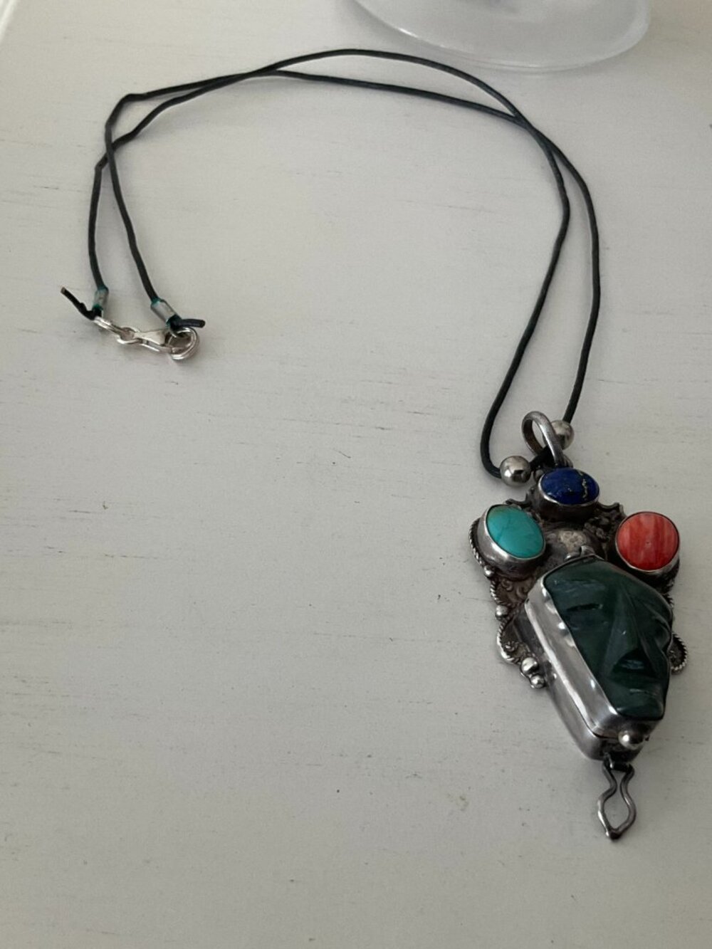 So unique and different, 925 silver carved locket necklac - Picture 2 of 11